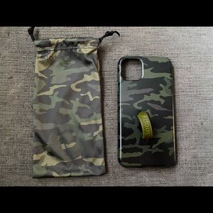 Camo Loopy Case